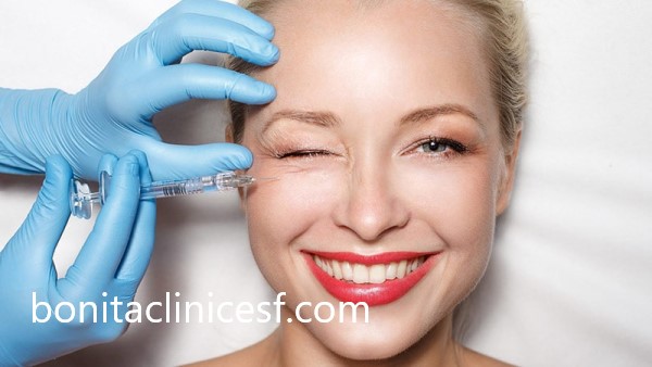 پرهیز از آرایش برای مراقبت از ژل صورت | کلینیک بنیتا