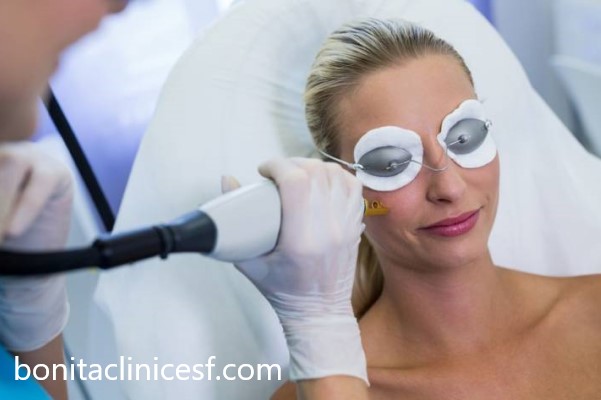 بهترین کلینیک درمانی اسکار های پوستی با متد جدید در اصفهان | کلینیک بنیتا اصفهان