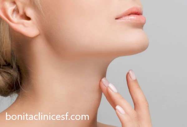 خدمات هایفوتراپی غبغب با ماندگاری بالا | کلینیک بنیتا اصفهان