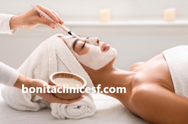 بهترین کلینیک پاکسازی و جوانسازی صورت در اصفهان | کلینیک بنیتا اصفهان