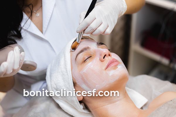 مرکز تخصصی فیشیال و پاکسازی پوست در اصفهان | کلینیک بنیتا اصفهان