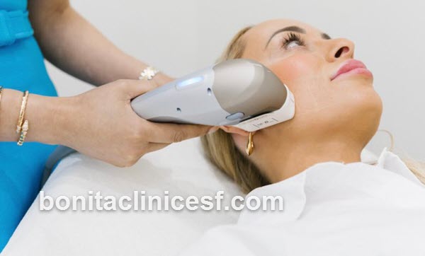 هزینه رفع غبغب و زاویه سازی فک با هایفوتراپی | کلینیک بنیتا اصفهان