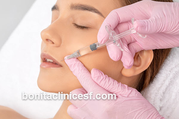 بررسی کاربردهای تزریق ژل | کلینیک بنیتا اصفهان