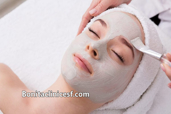 بهترین دکتر فشیال پوست در اصفهان | کلینیک بنیتا در اصفهان