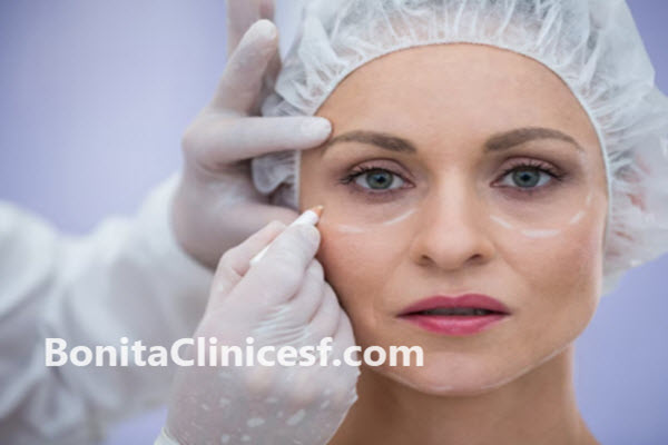 افتادگی پلک به چه دلایلی اتفاق می افتد؟ | کلینیک بنیتا اصفهان