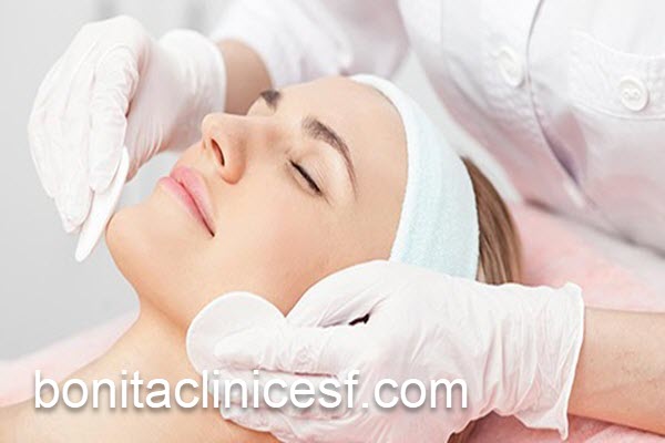 فشیال صورت با بهترین تجهیزات در اصفهان |کلینیک بنیتا اصفهان