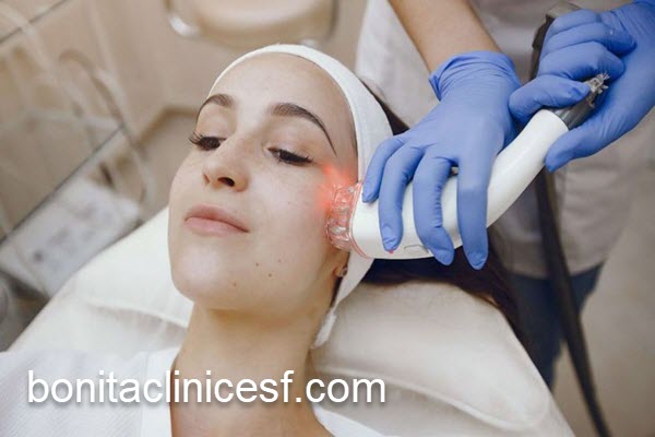 رفع اسکارهای فرورفته با لیزر | کلینیک بنیتا اصفهان