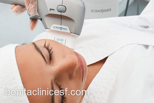 هایفوتراپی دور چشم با قیمت مناسب | کلینیک بنیتا اصفهان