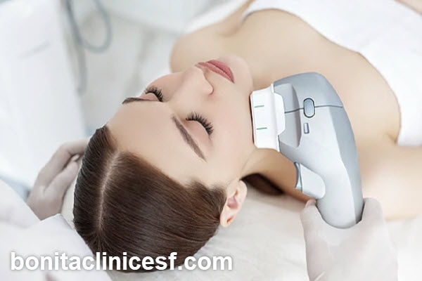 عوامل موثر بر قیمت هایفوتراپی صورت در اصفهان